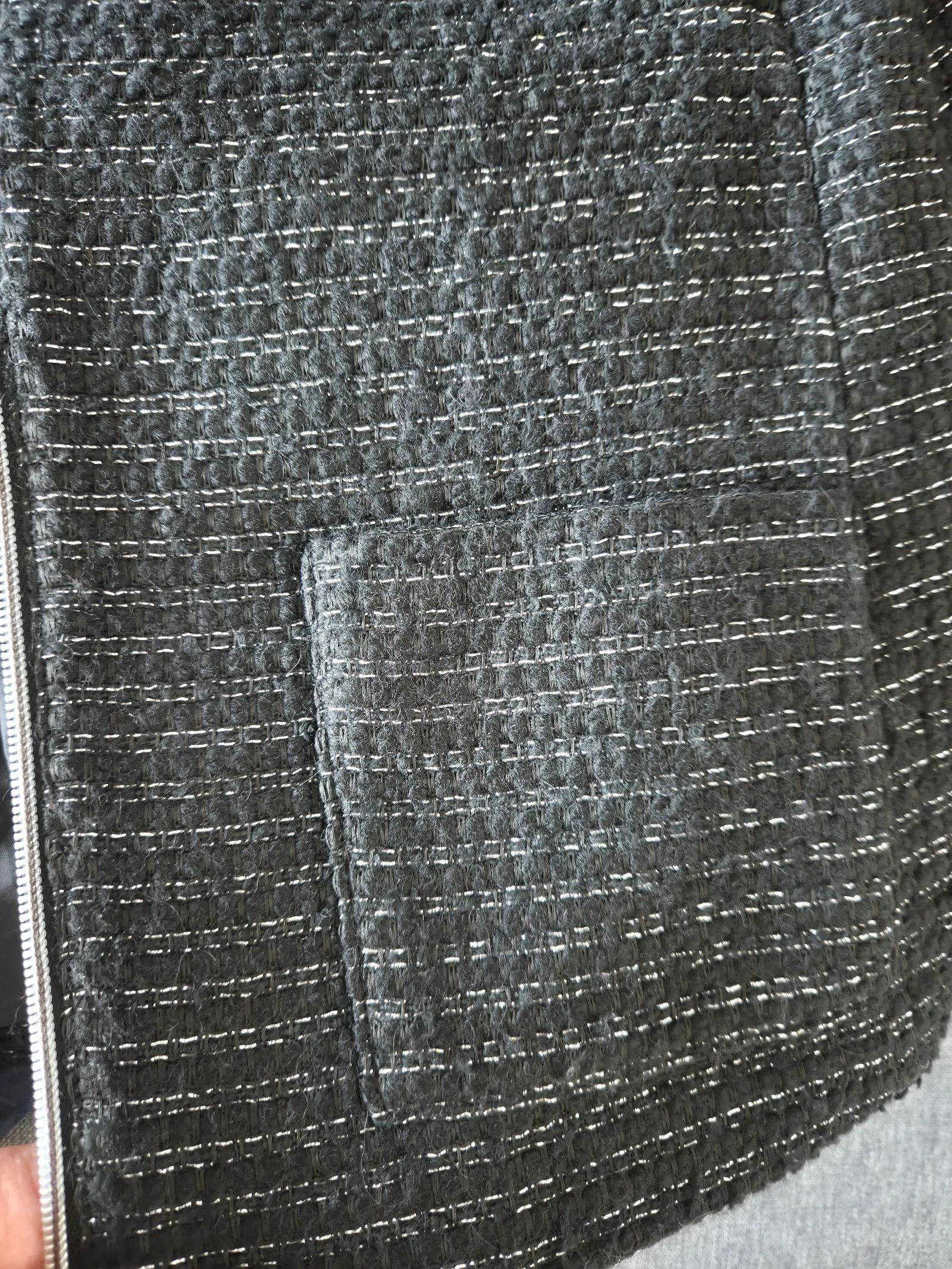 Tara Jarmon black blazer/vest with silver threads Size M – photo 5